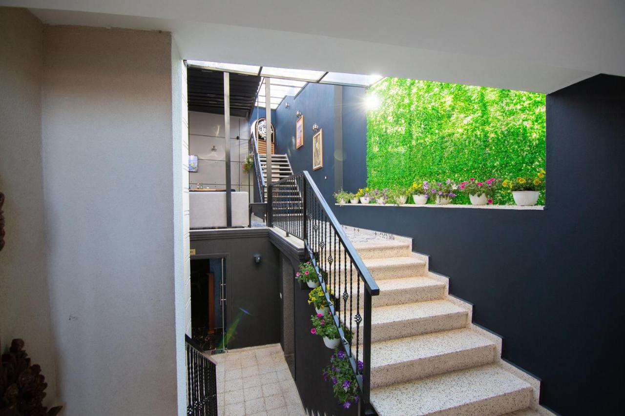 Boutique Hotel Kooperativa Pogradec Extérieur photo